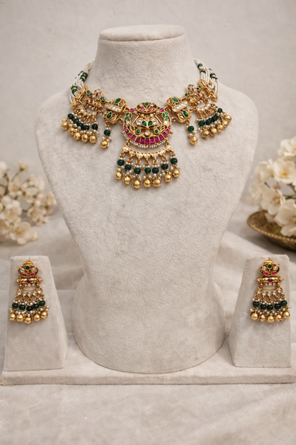 Vintage Look Jadtar Style Necklace with Dodi Design